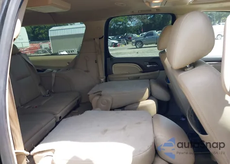 2014 GMC Yukon Xl 1500 Denali z USA, uszkodzony, nr VIN 1GKS2MEF4ER217095